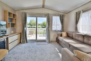 Photo 17- click for photo gallery